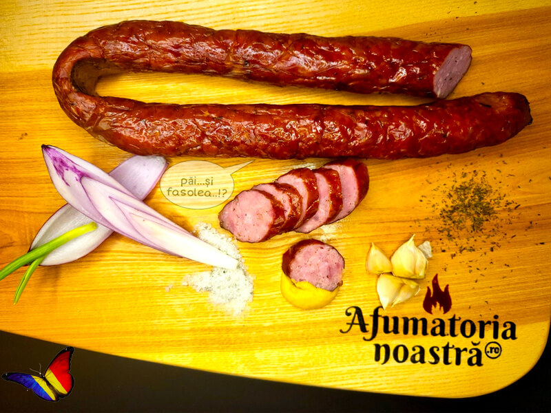 Cârnați afumați de porc
